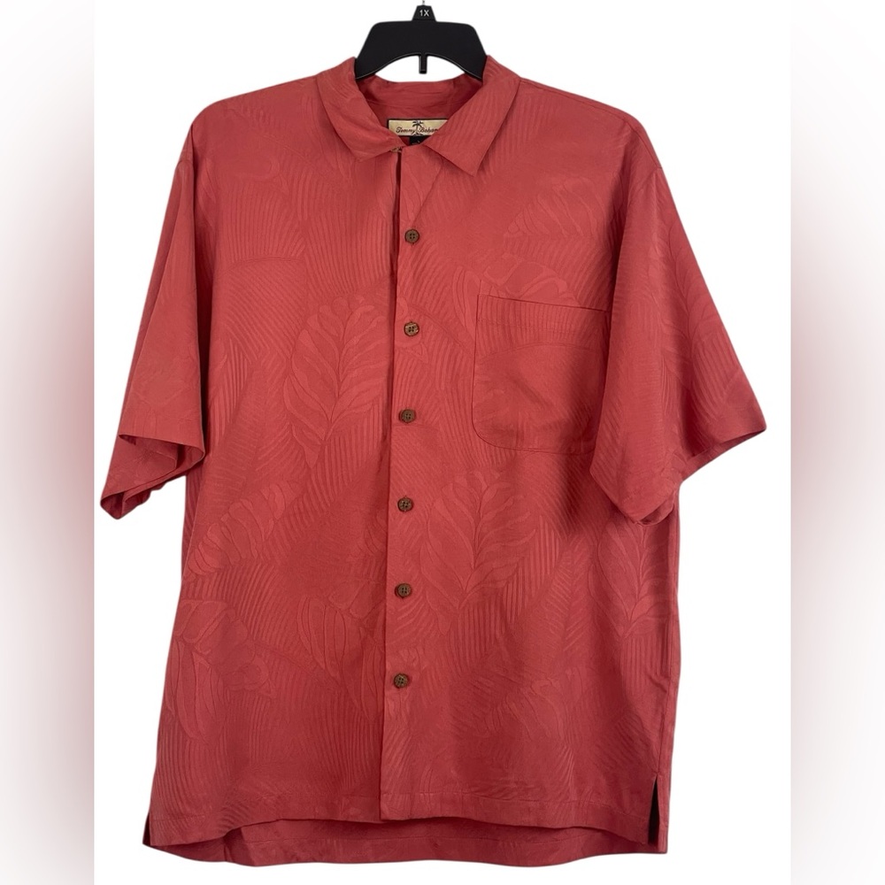 Men’s Tommy Bahama silk shirt with tropical imprint. Size large. GUC - Picture 1 of 8